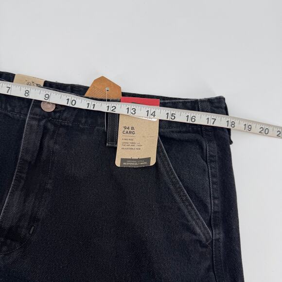 NWT Levi's '94 Women's Mid Rise Baggy Black Cargo Dark Denim Jeans Pants Size 31 - Picture 12 of 14
